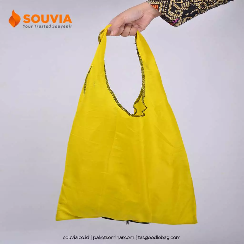 Tips Memilih Tote Bag / Tas Jinjing yang Tepat Buat Pria!