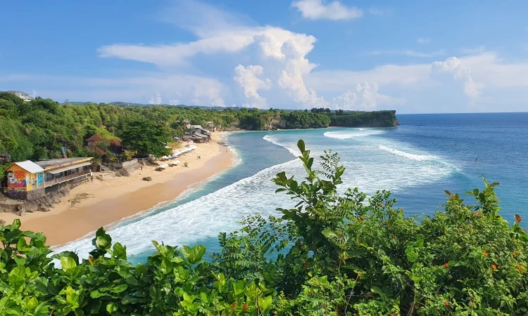 Pantai Balangan Bali