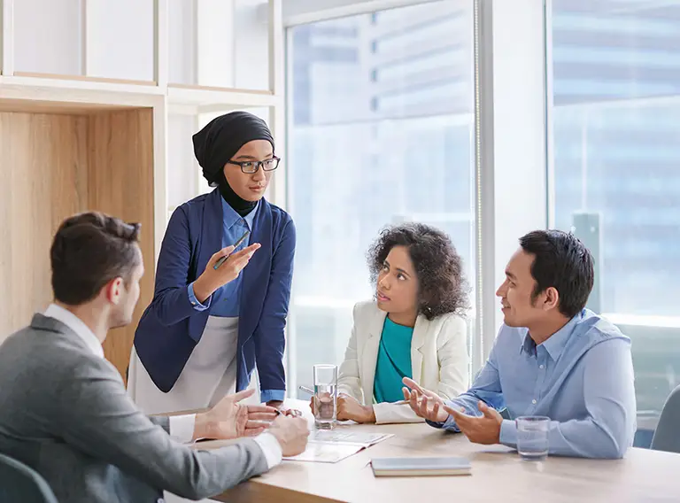 Menguasai Ungkapan Maaf Cara Menggunakan ‘Apologize’ dalam Situasi Formal dan Bisnis Bersama EF EFEKTA English for Adults